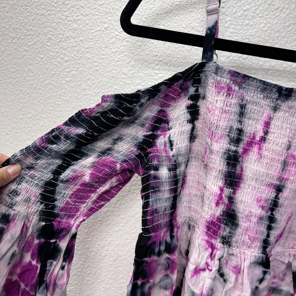 Torrid purple black tie dye cold shoulder smocked top strap top Size: 00 - Picture 3 of 7